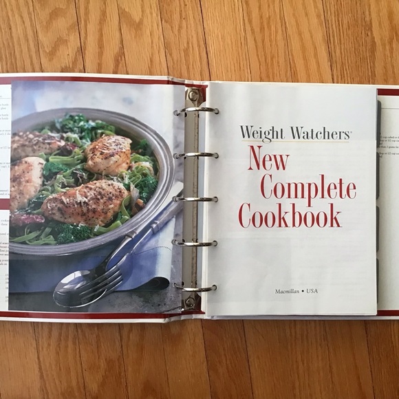 Weight Watchers New Complete Cookbook 5 Ring Binder - Picture 7 of 13